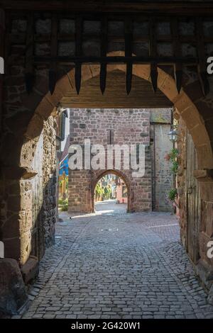 Architecture de Riquewihr dans le Haut-Rhin Alsace France Banque D'Images