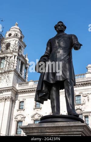 Statue de vicomte Palmerston en place du Parlement Banque D'Images