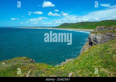 Un beau temps et l'incroyable plage de Rhossili, le Gower, pays de Galles du Sud en été Banque D'Images