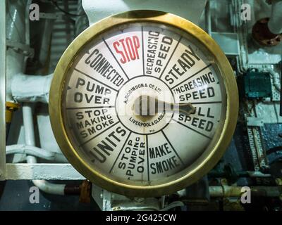 Le cadran de régime moteur sur le HMS Belfast Banque D'Images