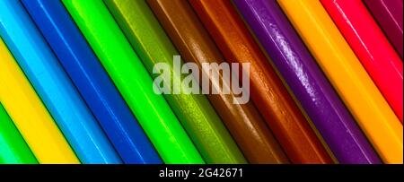 Motif de texture de crayons de couleur gros plan, bannière de crayons multicolores colorés Banque D'Images