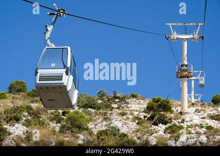 BENALMADENA, Andalousie/ESPAGNE - 7 juillet : téléphérique pour le Mont Calamorro près de Benalmadena Espagne le 7 juillet 2017 Banque D'Images