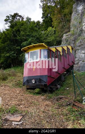 SAN PELLEGRINO, Lombardie / Italie - 5 octobre : vue sur un vieux funiculaire voiture à San Pellegrino Lombardie Italie le 5 octobre 2019 Banque D'Images