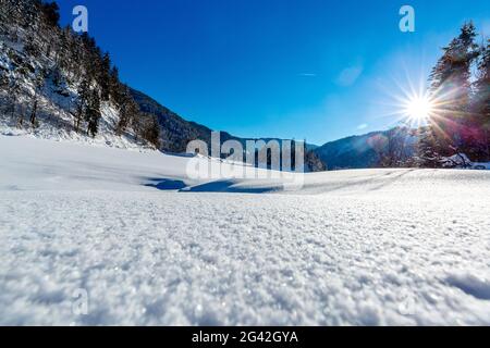 Weitsee près de Reit im Winkl en hiver Chiemgau, Bavière, Allemagne Banque D'Images