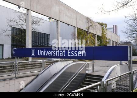 Station de métro University Essen, Essen, région de la Ruhr, Rhénanie-du-Nord-Westphalie, Allemagne Banque D'Images