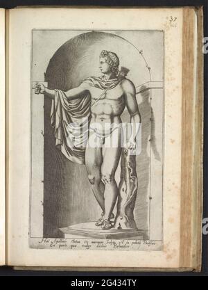 Sculpteur Van Apollo ; Apollo Belvedere ; la statue en marbre sculpté d'Apollon dans le palais du pape (... ); Aneke Sculpturen à Rome ; sont à voir dans les lieux publics, et les images étaient de la Rome antique, connue sous le nom de ville des statues . Onderschrift dans het Engels . Liste de van de prot maakt deel uit . Banque D'Images
