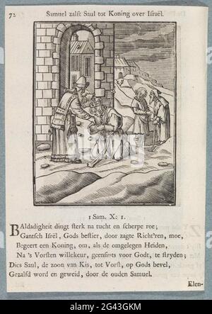 Saül par Samuel jusqu'à ce que le roi oint; Samuel battit Saül au roi au sujet d'Israël. Saül par Samuel au roi est oint. Samuel vide une carafe d'huile au-dessus de la tête du Saül à genoux. Sur la droite, deux personnes regardent. Au-dessus de l'affiche un titre. Il y a six nouvelles règles et une référence à 1. Samuel 10 : 1. L'impression fait partie d'un album. Banque D'Images