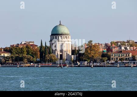 Le temple votif sur l'île du Lido à Venise, Vénétie, Italie Banque D'Images