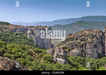 Paysage avec des monastres à Meteora, Grèce Banque D'Images