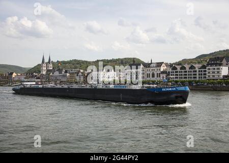 Navire-citerne sur le Rhin, Boppard, Rhénanie-Palatinat, Allemagne, Europe Banque D'Images