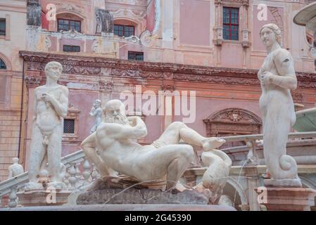 La Piazza Pretoria, Palerme, Sicile, Italie, Europe, Banque D'Images