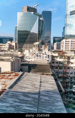 Le populaire entre les touristes lieu appelé Montane Mansion près de Tai Koo à Hong Kong. Vieux bâtiment rétro surpeuplé Banque D'Images