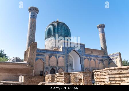 Extérieur de l'ancien tombeau ouzbek - Amir Temur maqbarasi, Goâ€˜ri Amir en Ouzbékistan. Banque D'Images