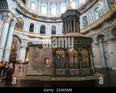 Istra, région de Moscou, Russie - 6 mai 2021 : vue latérale de la chapelle du Saint-Sépulcre dans la rotonde de la cathédrale de Résurrection du Nouveau Mo de Jérusalem Banque D'Images