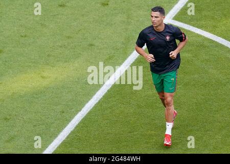 MUNCHEN, ALLEMAGNE - JUIN 19 : Cristiano Ronaldo du Portugal lors du match de l'UEFA Euro 2020 Groupe F entre le Portugal et l'Allemagne à Allianz Arena le 19 juin 2021 à Munchen, Allemagne (photo d'Andre Weening/Orange Pictures) Banque D'Images