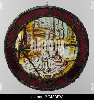 Place avec une représentation de la Kuise Suzanna (Suzanna et Daniel). Une fenêtre ronde en vitraux représentant le Kuise Suzanna (Suzanna et Daniel). Banque D'Images