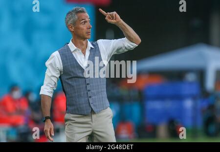 Séville, Espagne. 19 juin 2021. Football: Championnat d'Europe, Espagne - Pologne, cycle préliminaire, Groupe E, Journée 2, Estadio de la Cartuja: L'entraîneur de Pologne Paulo Sousa crédit: Cezaro de Luca/dpa/Alamy Live News Banque D'Images