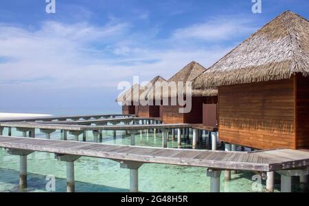 Villa en bord de mer, piscine privée, Resort de luxe sur l'île aux Maldives, Resort sur l'île, Resort Kandolhu maldives, Resort sur la plage Banque D'Images