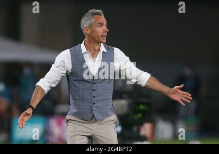 Séville, Espagne. 19 juin 2021. Football: Championnat d'Europe, Espagne - Pologne, cycle préliminaire, Groupe E, jour de match 2, Estadio de la Cartuja: L'entraîneur de Pologne Paulo Sousa se présente sur la touche. Credit: Cezaro de Luca/dpa/Alay Live News Banque D'Images