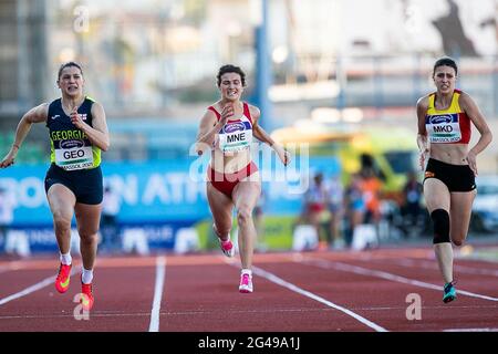 La Cyprus amateur Athletic Association ( KOEAS ) organise et accueille les matchs de l'équipe européenne de la 3e ligue au stade Tsirio de Limassol les 19 et 20 juin 2021. Banque D'Images