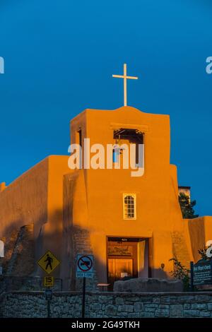 Mission San Miguel vers 1610 connue comme la plus ancienne structure d'église aux États-Unis. Banque D'Images