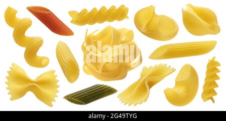 Collection de différents types de pâtes sèches isolées sur fond blanc Banque D'Images