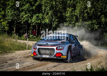 Je suis 02 POOM Roland (est), GARROD Darren (GBR), SAINTELOC JUNIOR TEAM, citroën C3, action pendant le Rallye 2021 Pologne, 1er tour du Championnat européen de Rallye 2021 de la FIA, du 18 au 20 juin 2020 à Mikolajki, Pologne - photo Gregory Lenmand / DPPI / LiveMedia Banque D'Images