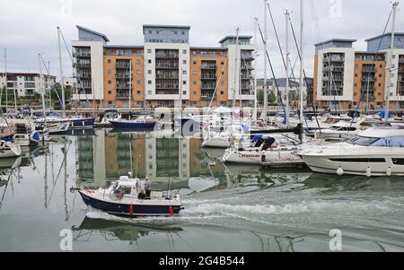 Port de plaisance de Portishead Quays le jour de l'été 2021. Banque D'Images