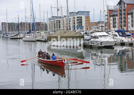 Port de plaisance de Portishead Quays le jour de l'été 2021. Banque D'Images