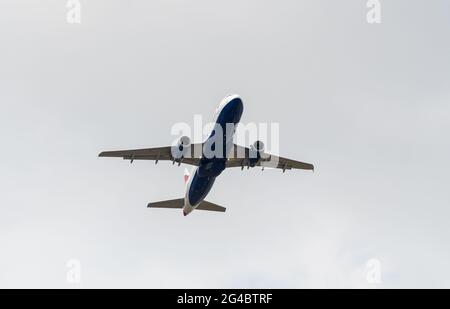 Heathrow, Royaume-Uni - août 03 2019: British Airways Airbus A320-232 enregistrement G-EUYG, numéro de vol BA1482, départ de l'aéroport d'Heathrow en rou Banque D'Images