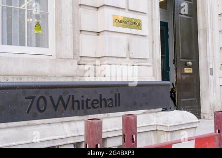 Entrée au Cabinet Office, 70 Whitehall, Westminster City Londres, Angleterre, Royaume-Uni Banque D'Images