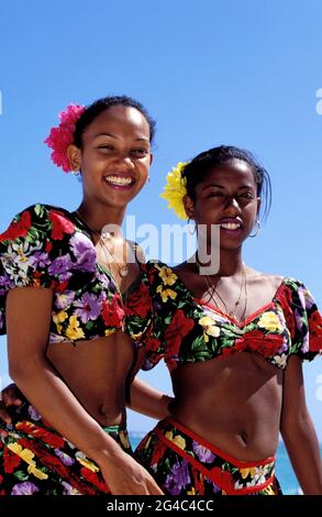 MAURICE. CÔTE OUEST. DANSEURS DE SEGA SUR LA PLAGE Banque D'Images