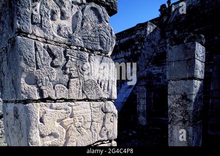 MEXIQUE, ÉTAT DU YUCATAN, TEMPLE DE CHICHEN ITZA MAYA Banque D'Images