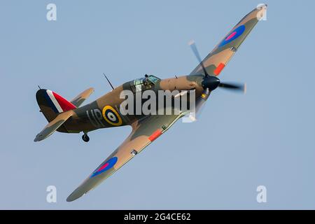 Hawker Hurricane Mark 1, vétéran de la bataille d'Angleterre, joue à Old Warden le 2021 juin Banque D'Images