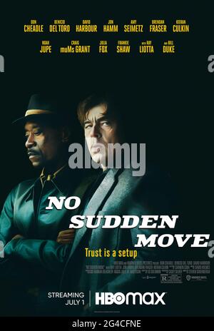 Pas de mouvement soudain (2021) dirigé par Steven Soderbergh et mettant en vedette Amy Seimetz, Brendan Fraser, Benicio Del Toro, Don Cheadle et Noah Jupe. Un groupe de criminels sont rassemblés dans des circonstances mystérieuses et doivent travailler ensemble pour découvrir ce qui se passe vraiment lorsque leur simple travail va complètement à l'envers. Banque D'Images