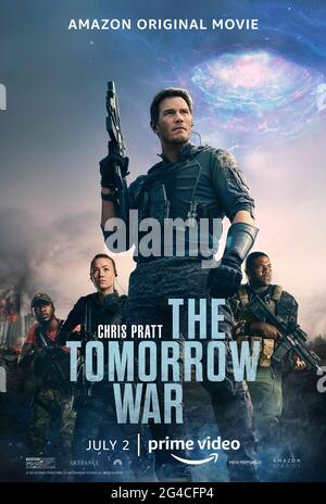 The Tomorrow War (2021) dirigé par Chris McKay et avec Chris Pratt, Yvonne Strahovski et J.K. Simmons. Les voyageurs de temps du futur arrivent avec un avertissement terrible d'une invasion extraterrestre et sur une mission de recruter des combattants pour combattre dans l'avenir pour leur avenir. Banque D'Images