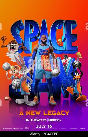 Space Jam: A New Legacy (2021) réalisé par Malcolm D. Lee et mettant en vedette LeBron James, Zendaya et Don Cheadle. LeBron James, superstar de la NBA, s'associe à Bugs Bunny et au reste des Looney Tunes pour cette suite tant attendue. Banque D'Images