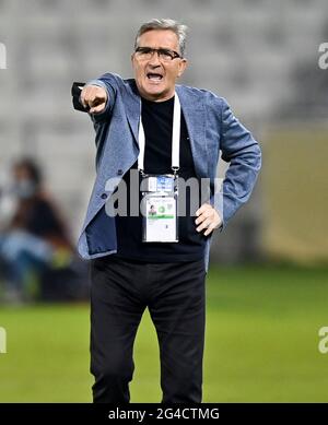 Doha, Qatar. 20 juin 2021. L'entraîneur-chef Branko Ivankovic d'Oman réagit lors de la coupe arabe de la FIFA, le Qatar 2021, lors du match de qualification de football du cycle entre Oman et la Somalie, à Doha, au Qatar, le 20 juin 2021. Credit: Nikku/Xinhua/Alay Live News Banque D'Images