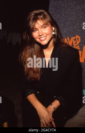 Tiffani Amber Thiessen 1990 crédit : Ralph Dominguez/MediaPunch Photo ...