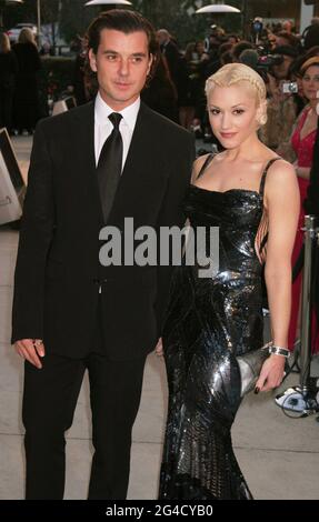 Gavin Rossdale et Gwen Stefani assistent à la Vanity Fair Oscar Party à Mortons à West Hollywood, Californie, le 27 février 2005. Crédit photo : Henry McGee/MediaPunch Banque D'Images