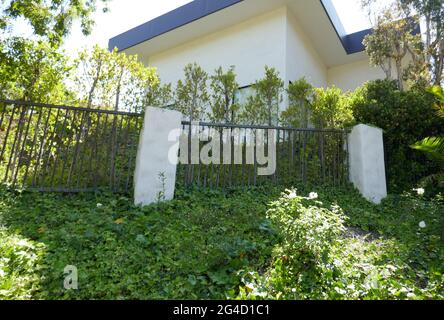 Beverly Hills, Californie, États-Unis 20 juin 2021 UNE vue générale de l'atmosphère de l'acteur Warren Beatty, acteur/comédien Eddie Murphy et chanteur/musicien Prince ancien domicile/maison le 20 juin 2021 à Beverly Hills, Californie, États-Unis. Photo par Barry King/Alay stock photo Banque D'Images