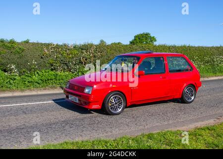 1995 90s Red ROVER 1 TURBO, 1120cc essence 2 portes berline, ç Banque D'Images