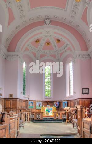 Intérieur de l'église Sainte-Marie-Madeleine, village de Willen, Milton Keynes, Royaume-Uni; à partir de 1680 par l'architecte Robert Hooke. Banque D'Images