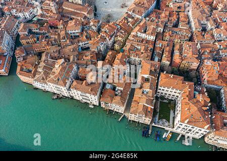 Vue sur les vieux toits de la Venitian et le grand canal, Venise, Italie Banque D'Images
