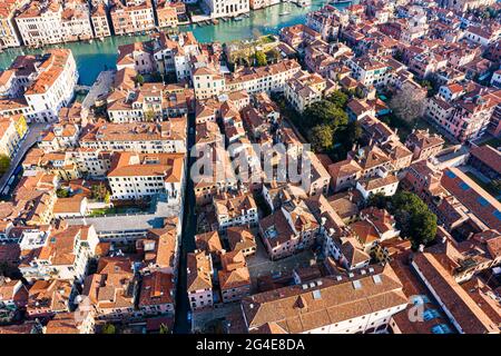 Vue de dessus des anciens toits de la Venitian, Venise, Italie Banque D'Images