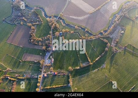 Vue aérienne du village de Torgny, Gaume, Belgique, vue de dessus Banque D'Images
