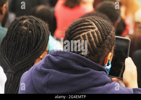 Les Afro-américains aux cheveux tressés Banque D'Images