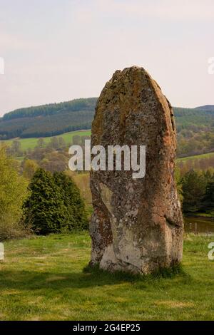 Auchingarrich Standing Stone in the Valley of the River Earn, Comrie, Perthsire, Écosse Banque D'Images