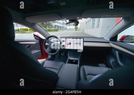 Intérieur de la voiture Tesla modèle 3, Allemagne Banque D'Images