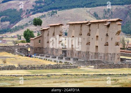 Temple Wiracocha à Raqchi, ruines d'Inca, province de Canchis, Pérou Banque D'Images